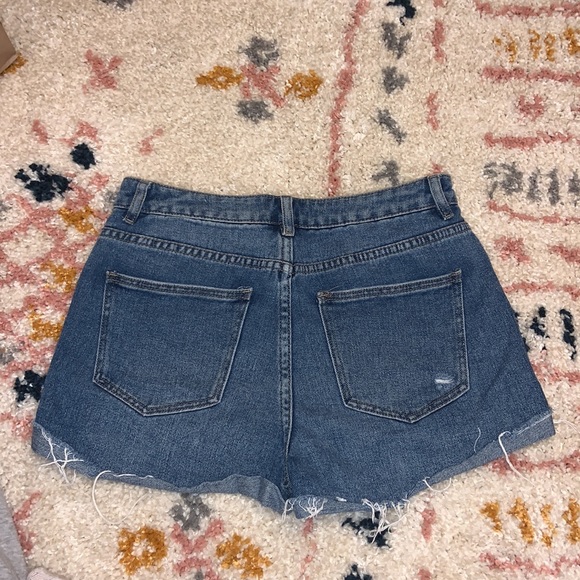 jean shorts - Picture 2 of 3